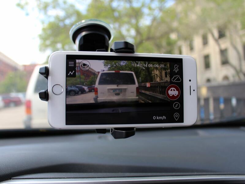 Stwórz inteligentną kamerę samochodową ze swojego telefonu komórkowego!