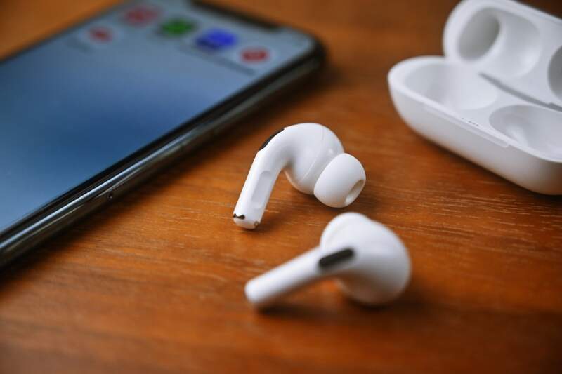 Na co należy zwrócić uwagę przed zakupem słuchawek bezprzewodowych